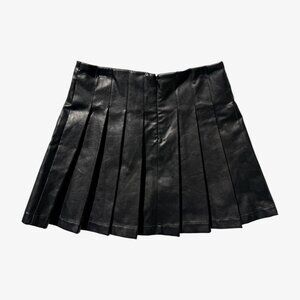 Y2K Black Pleated faux Leather Mini Skirt – Grunge Schoolgirl Vibes